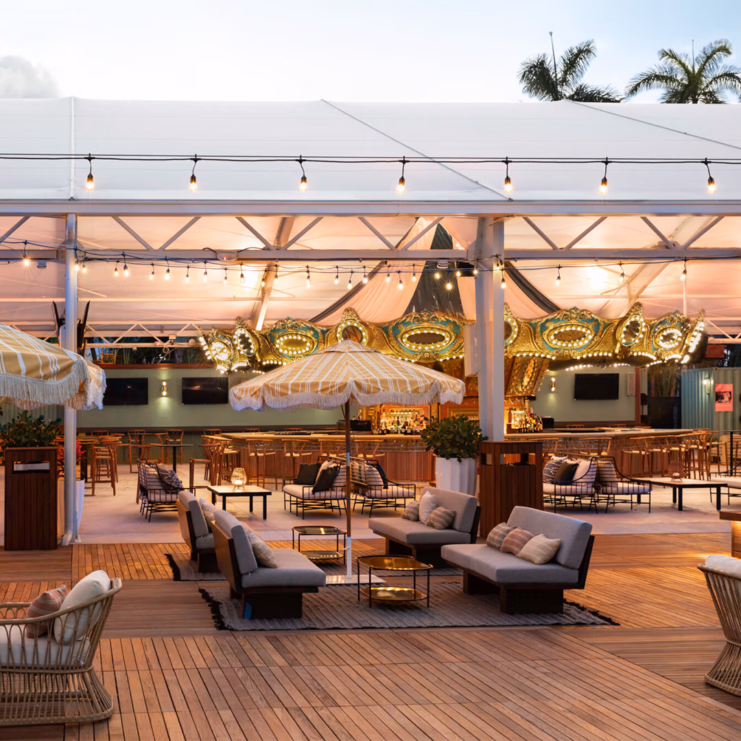 CC-home-venue-02-1080x1080 - Carousel Club Gulfstream Park
