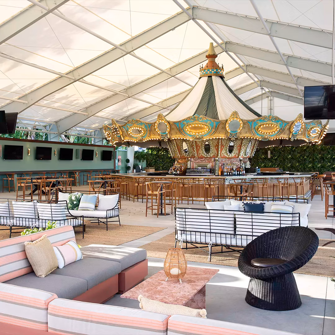 CC-home-venue-04-1080x1080 - Carousel Club Gulfstream Park